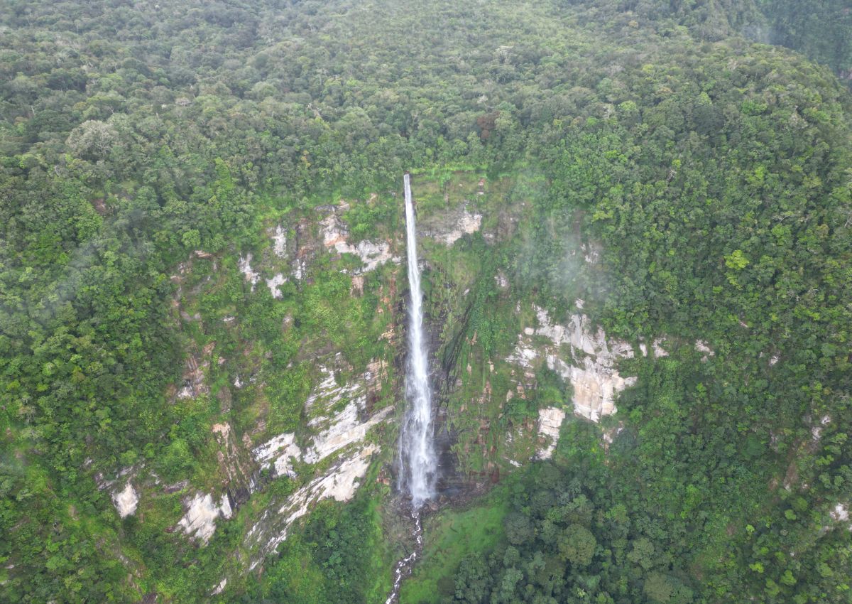 Salto de Dios cascada más alta Colombia Mesetas