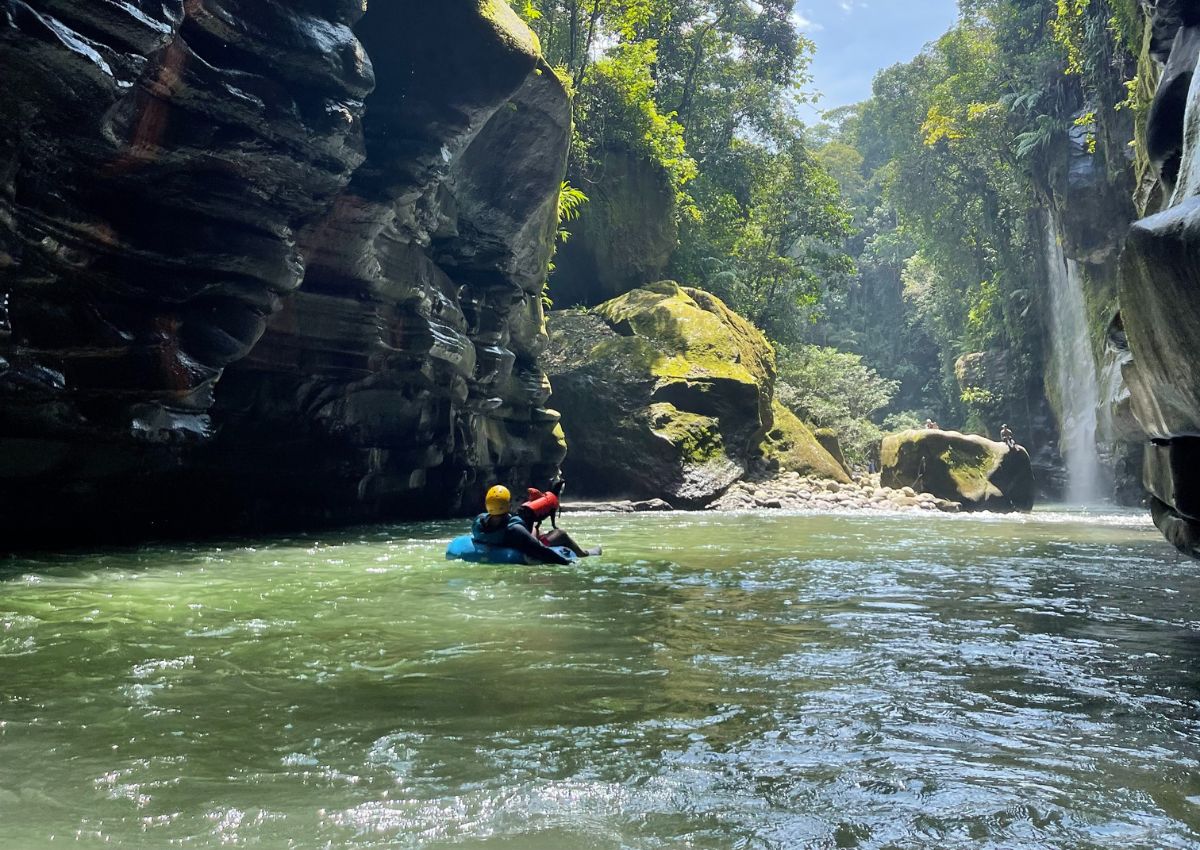 Rocosaurio Cañón del Guape tubing Meta
