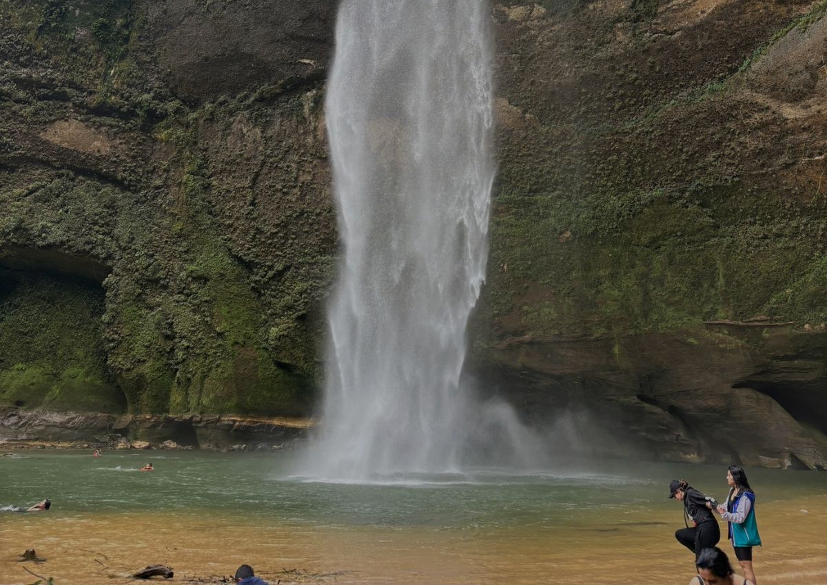 Playa arena blanca cascada Arenales