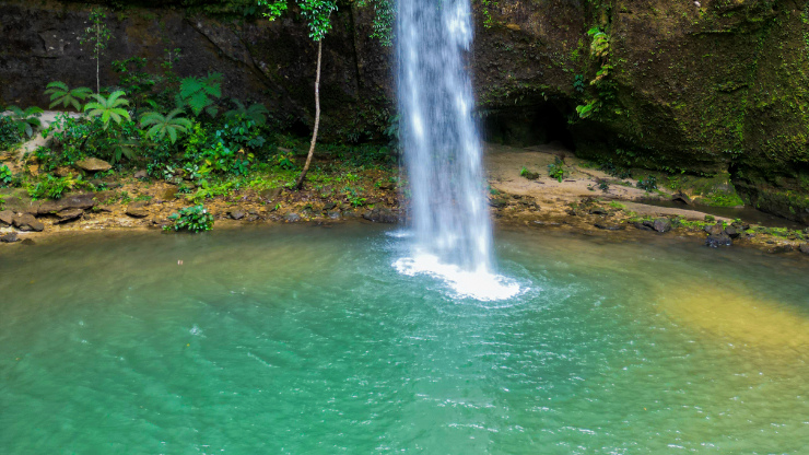 Piscina natural Charco Azul Mesetas Meta