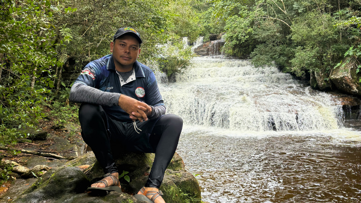 Caño Canoas cascada Colombia Meta