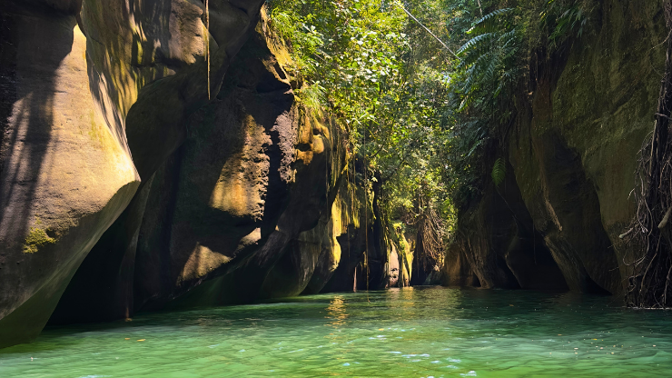 Cascada Encantada Tubing Cafre